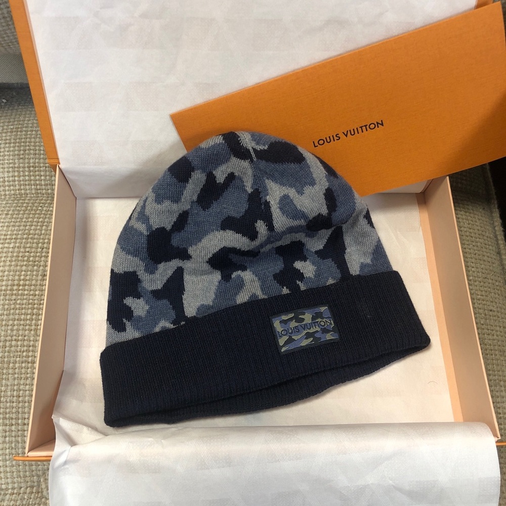 louis vuitton camo beanie